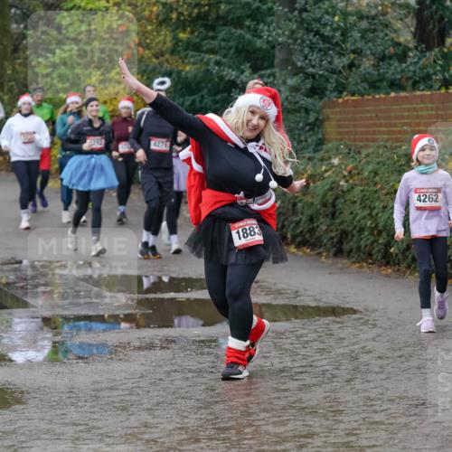 07.12.2025 - St. Pauli X-Mass-Run No. 15 Michael Burmester http://msf.ph/oto/9413607 07.12.2025 11:46:00 Laufen 4271, 0, 1883, 4262, 259 meine-sportfotos.de