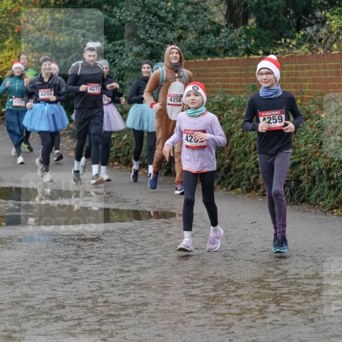 07.12.2025 - St. Pauli X-Mass-Run No. 15 Michael Burmester http://msf.ph/oto/9413621 07.12.2025 11:46:01 Laufen 4261, 4292, 4271, 69, 4258, 426, 25, 4259 meine-sportfotos.de