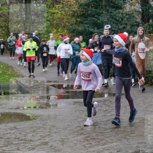 07.12.2025 - St. Pauli X-Mass-Run No. 15 Michael Burmester http://msf.ph/oto/9413641 07.12.2025 11:46:02 Laufen 06, 4262, 4271, 1259, 4258 meine-sportfotos.de