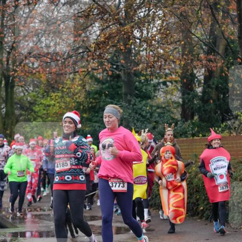 07.12.2025 - St. Pauli X-Mass-Run No. 15 Michael Burmester http://msf.ph/oto/9413652 07.12.2025 10:03:53 Laufen 4185, 3773, 3883, 3879 meine-sportfotos.de