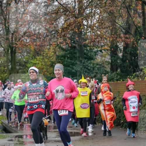 07.12.2025 - St. Pauli X-Mass-Run No. 15 Michael Burmester http://msf.ph/oto/9413658 07.12.2025 10:03:54 Laufen 4185, 3881, 3773, 13011, 3887, 3879 meine-sportfotos.de