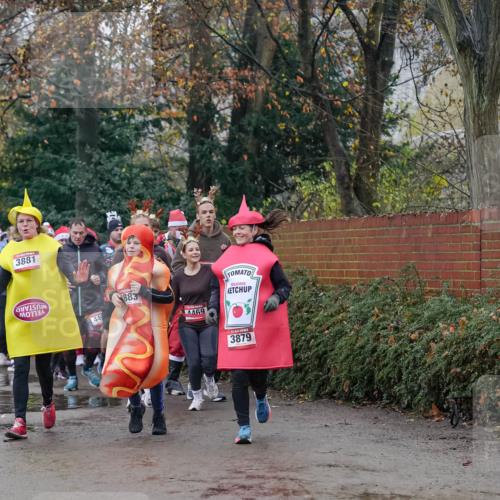 07.12.2025 - St. Pauli X-Mass-Run No. 15 Michael Burmester http://msf.ph/oto/9413670 07.12.2025 10:03:55 Laufen 3881, 883, 449, 4469, 3879 meine-sportfotos.de