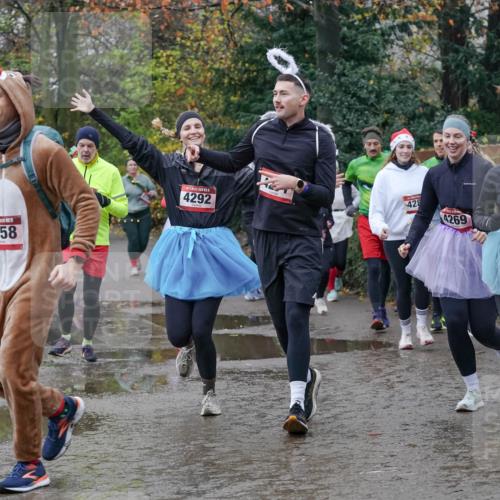 07.12.2025 - St. Pauli X-Mass-Run No. 15 Michael Burmester http://msf.ph/oto/9413675 07.12.2025 11:46:06 Laufen 4258, 4292, 428, 4269, 4272 meine-sportfotos.de