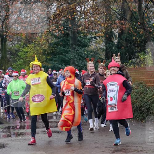 07.12.2025 - St. Pauli X-Mass-Run No. 15 Michael Burmester http://msf.ph/oto/9413682 07.12.2025 10:03:55 Laufen 4293, 3881, 883, 50, 3879 meine-sportfotos.de