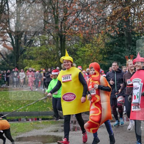 07.12.2025 - St. Pauli X-Mass-Run No. 15 Michael Burmester http://msf.ph/oto/9413692 07.12.2025 10:03:56 Laufen 3881, 1883, 4497, 50, 3879 meine-sportfotos.de