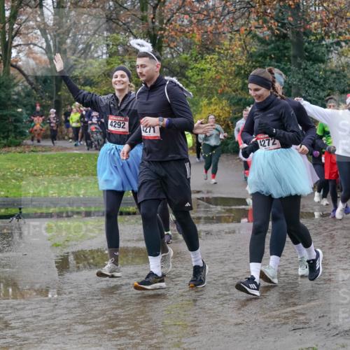 07.12.2025 - St. Pauli X-Mass-Run No. 15 Michael Burmester http://msf.ph/oto/9413693 07.12.2025 11:46:07 Laufen 4292, 4271, 4272, 1282, 4267, 4283 meine-sportfotos.de