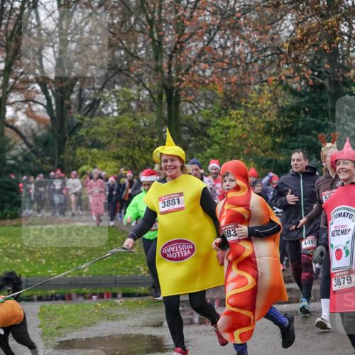 07.12.2025 - St. Pauli X-Mass-Run No. 15 Michael Burmester http://msf.ph/oto/9413695 07.12.2025 10:03:56 Laufen 3881, 883, 4497, 50, 87, 3879 meine-sportfotos.de