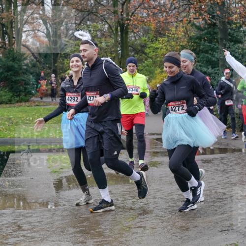 07.12.2025 - St. Pauli X-Mass-Run No. 15 Michael Burmester http://msf.ph/oto/9413699 07.12.2025 11:46:08 Laufen 4292, 427, 3348, 15, 4272, 807, 4282, 4267 meine-sportfotos.de