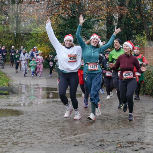 07.12.2025 - St. Pauli X-Mass-Run No. 15 Michael Burmester http://msf.ph/oto/9413716 07.12.2025 11:46:09 Laufen 3348, 4282, 39, 4267, 3955, 4283, 3530 meine-sportfotos.de