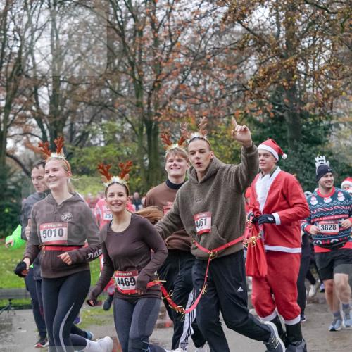 07.12.2025 - St. Pauli X-Mass-Run No. 15 Michael Burmester http://msf.ph/oto/9413718 07.12.2025 10:03:58 Laufen 5010, 873, 251, 15, 4469, 4461, 3828 meine-sportfotos.de