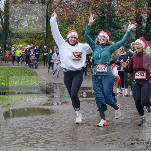 07.12.2025 - St. Pauli X-Mass-Run No. 15 Michael Burmester http://msf.ph/oto/9413722 07.12.2025 11:46:09 Laufen 4282, 4267, 4283, 3538 meine-sportfotos.de
