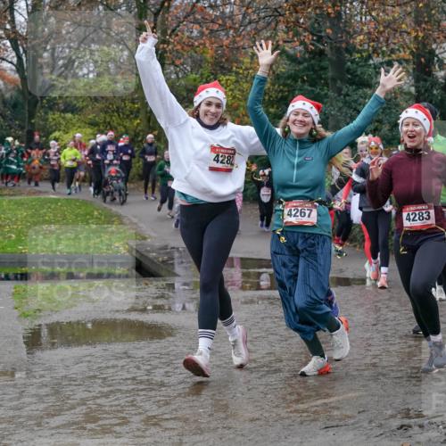 07.12.2025 - St. Pauli X-Mass-Run No. 15 Michael Burmester http://msf.ph/oto/9413725 07.12.2025 11:46:10 Laufen 4282, 4267, 4283, 3538 meine-sportfotos.de