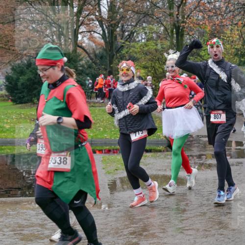 07.12.2025 - St. Pauli X-Mass-Run No. 15 Michael Burmester http://msf.ph/oto/9413770 07.12.2025 11:46:13 Laufen 395, 3538, 775, 807, 3663 meine-sportfotos.de