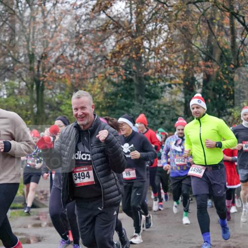 07.12.2025 - St. Pauli X-Mass-Run No. 15 Michael Burmester http://msf.ph/oto/9413775 07.12.2025 10:04:02 Laufen 15, 3494, 28, 4042, 4496, 40 meine-sportfotos.de
