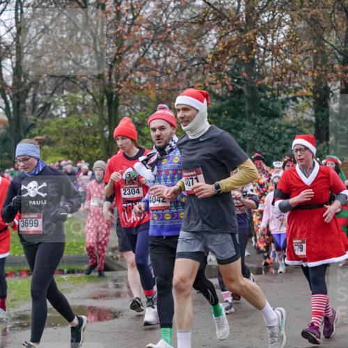 07.12.2025 - St. Pauli X-Mass-Run No. 15 Michael Burmester http://msf.ph/oto/9413796 07.12.2025 10:04:04 Laufen 3699, 2304, 4042, 4071, 179 meine-sportfotos.de