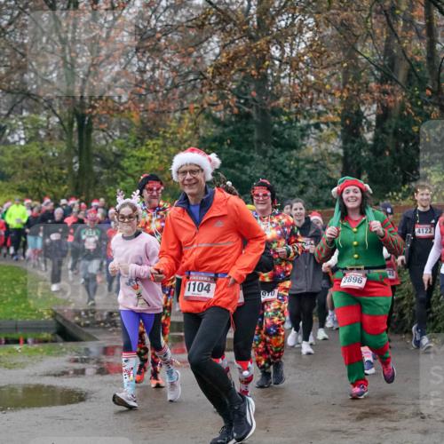 07.12.2025 - St. Pauli X-Mass-Run No. 15 Michael Burmester http://msf.ph/oto/9413829 07.12.2025 10:04:07 Laufen 1104, 970, 2896, 40, 4122 meine-sportfotos.de