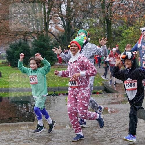 07.12.2025 - St. Pauli X-Mass-Run No. 15 Michael Burmester http://msf.ph/oto/9413833 07.12.2025 11:46:19 Laufen 691, 3668, 15, 3666, 373, 1253 meine-sportfotos.de