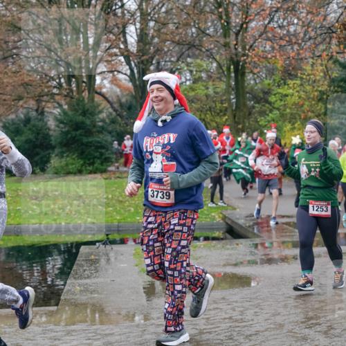 07.12.2025 - St. Pauli X-Mass-Run No. 15 Michael Burmester http://msf.ph/oto/9413842 07.12.2025 11:46:20 Laufen 666, 3739, 1253, 219, 1214 meine-sportfotos.de