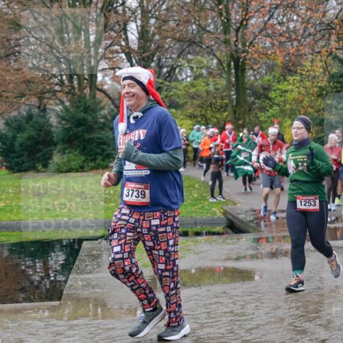 07.12.2025 - St. Pauli X-Mass-Run No. 15 Michael Burmester http://msf.ph/oto/9413845 07.12.2025 11:46:20 Laufen 3739, 367, 1253, 19, 1214 meine-sportfotos.de