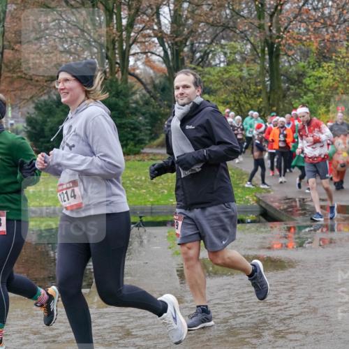 07.12.2025 - St. Pauli X-Mass-Run No. 15 Michael Burmester http://msf.ph/oto/9413863 07.12.2025 11:46:22 Laufen 5, 1253, 1214 meine-sportfotos.de