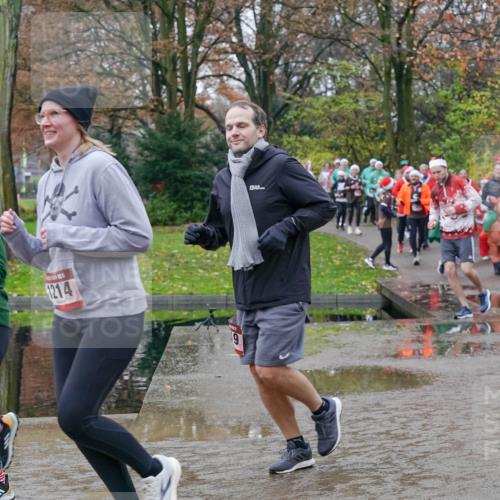 07.12.2025 - St. Pauli X-Mass-Run No. 15 Michael Burmester http://msf.ph/oto/9413866 07.12.2025 11:46:22 Laufen 1253, 1214, 13 meine-sportfotos.de
