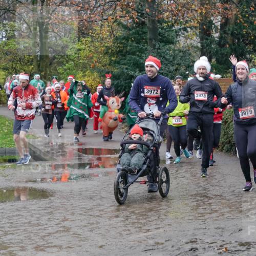 07.12.2025 - St. Pauli X-Mass-Run No. 15 Michael Burmester http://msf.ph/oto/9413872 07.12.2025 11:46:22 Laufen 1957, 3840, 3972, 3978, 138, 3979 meine-sportfotos.de