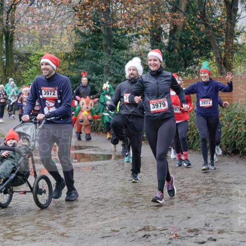 07.12.2025 - St. Pauli X-Mass-Run No. 15 Michael Burmester http://msf.ph/oto/9413881 07.12.2025 11:46:23 Laufen 3972, 442, 39, 3979, 8974, 3977 meine-sportfotos.de