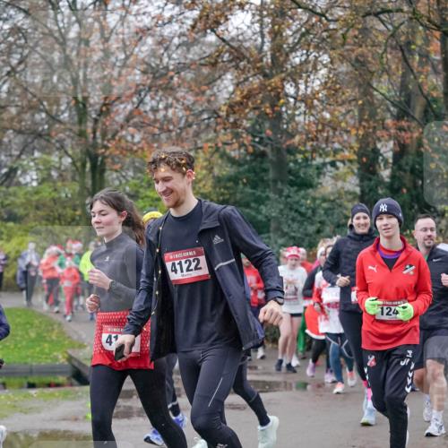 07.12.2025 - St. Pauli X-Mass-Run No. 15 Michael Burmester http://msf.ph/oto/9413883 07.12.2025 10:04:11 Laufen 41, 15, 4122, 124 meine-sportfotos.de