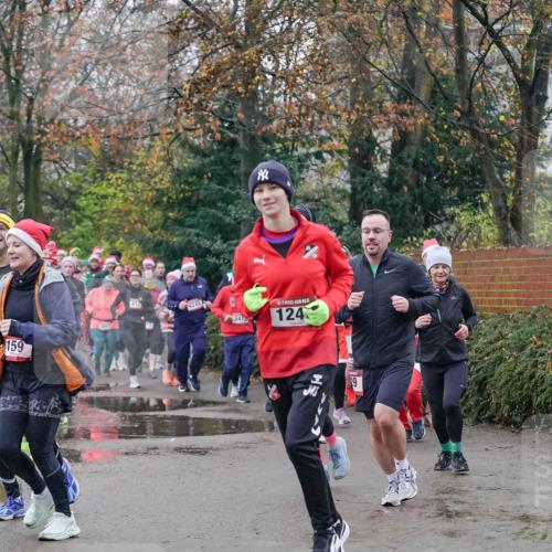 07.12.2025 - St. Pauli X-Mass-Run No. 15 Michael Burmester http://msf.ph/oto/9413886 07.12.2025 10:04:11 Laufen 159, 3413, 124, 29 meine-sportfotos.de