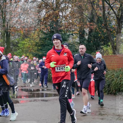 07.12.2025 - St. Pauli X-Mass-Run No. 15 Michael Burmester http://msf.ph/oto/9413889 07.12.2025 10:04:11 Laufen 15, 1247 meine-sportfotos.de