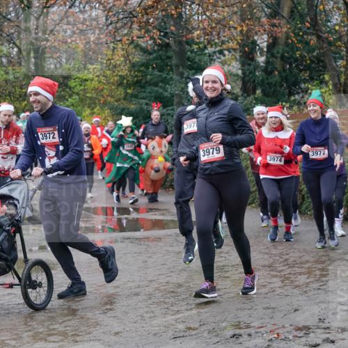 07.12.2025 - St. Pauli X-Mass-Run No. 15 Michael Burmester http://msf.ph/oto/9413890 07.12.2025 11:46:24 Laufen 3972, 397, 3979, 3974, 3977 meine-sportfotos.de