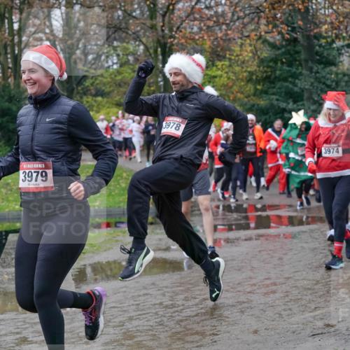 07.12.2025 - St. Pauli X-Mass-Run No. 15 Michael Burmester http://msf.ph/oto/9413905 07.12.2025 11:46:25 Laufen 15, 3979, 3978, 3974, 138 meine-sportfotos.de