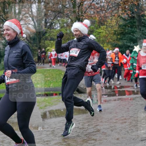 07.12.2025 - St. Pauli X-Mass-Run No. 15 Michael Burmester http://msf.ph/oto/9413908 07.12.2025 11:46:25 Laufen 3978, 4422, 3974, 3977, 138 meine-sportfotos.de