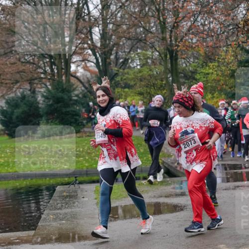 07.12.2025 - St. Pauli X-Mass-Run No. 15 Michael Burmester http://msf.ph/oto/9413928 07.12.2025 10:04:14 Laufen 1545, 64, 2073 meine-sportfotos.de