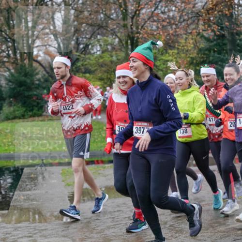 07.12.2025 - St. Pauli X-Mass-Run No. 15 Michael Burmester http://msf.ph/oto/9413929 07.12.2025 11:46:26 Laufen 4422, 30, 15, 3977, 138, 418, 20, 140, 587 meine-sportfotos.de