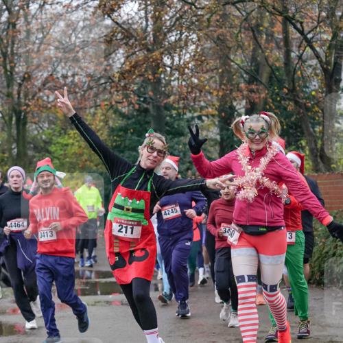 07.12.2025 - St. Pauli X-Mass-Run No. 15 Michael Burmester http://msf.ph/oto/9413958 07.12.2025 10:04:17 Laufen 4464, 3413, 15, 211, 4245, 13, 340 meine-sportfotos.de