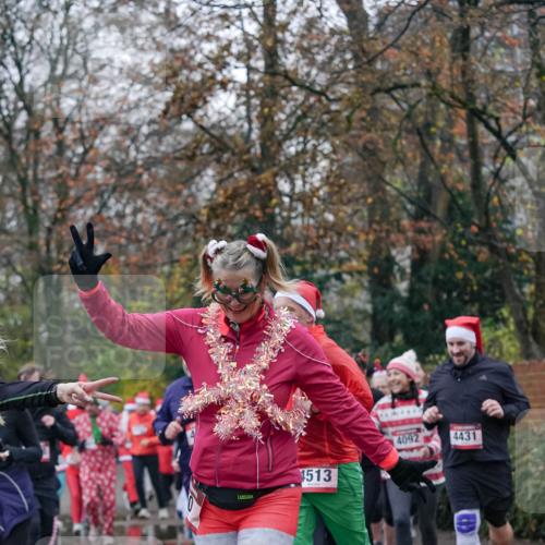 07.12.2025 - St. Pauli X-Mass-Run No. 15 Michael Burmester http://msf.ph/oto/9413973 07.12.2025 10:04:18 Laufen 1513, 4092, 4431 meine-sportfotos.de