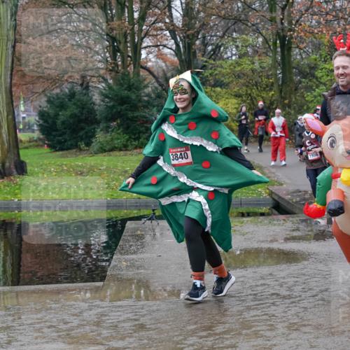 07.12.2025 - St. Pauli X-Mass-Run No. 15 Michael Burmester http://msf.ph/oto/9413978 07.12.2025 11:46:30 Laufen 3840, 1956 meine-sportfotos.de