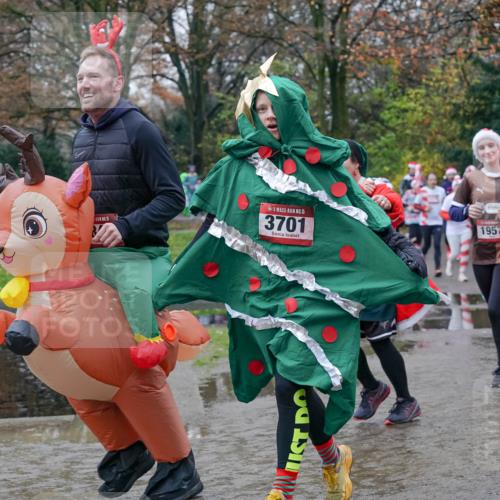 07.12.2025 - St. Pauli X-Mass-Run No. 15 Michael Burmester http://msf.ph/oto/9413993 07.12.2025 11:46:32 Laufen 15, 3701, 1957, 1959 meine-sportfotos.de