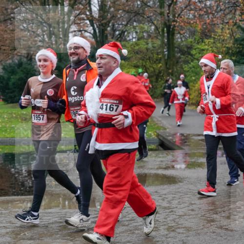 07.12.2025 - St. Pauli X-Mass-Run No. 15 Michael Burmester http://msf.ph/oto/9414011 07.12.2025 11:46:33 Laufen 1957, 195, 5, 4167, 68, 4 meine-sportfotos.de