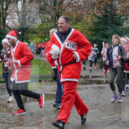 07.12.2025 - St. Pauli X-Mass-Run No. 15 Michael Burmester http://msf.ph/oto/9414024 07.12.2025 11:46:34 Laufen 4165, 586 meine-sportfotos.de