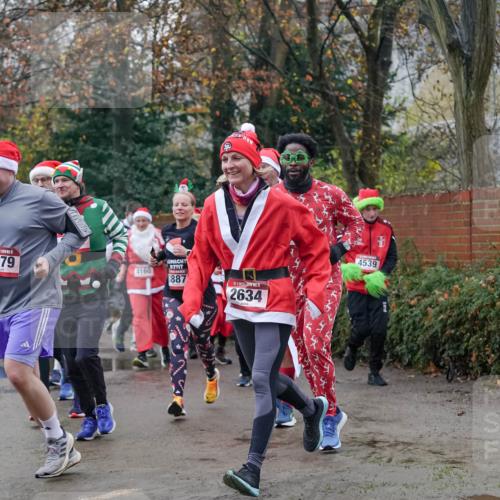 07.12.2025 - St. Pauli X-Mass-Run No. 15 Michael Burmester http://msf.ph/oto/9414034 07.12.2025 10:04:22 Laufen 079, 4160, 887, 15, 2634, 4539 meine-sportfotos.de