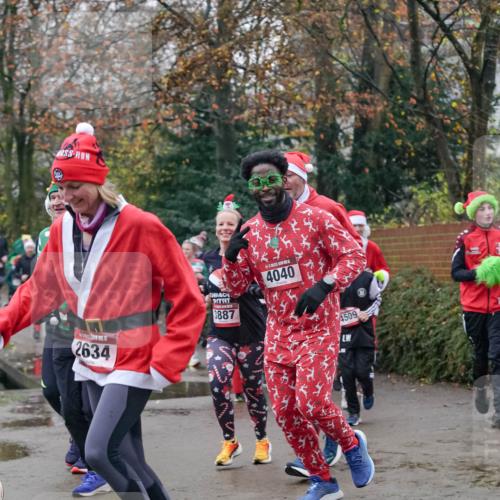 07.12.2025 - St. Pauli X-Mass-Run No. 15 Michael Burmester http://msf.ph/oto/9414037 07.12.2025 10:04:23 Laufen 2634, 3887, 5, 4040, 4509 meine-sportfotos.de