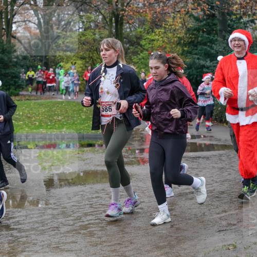 07.12.2025 - St. Pauli X-Mass-Run No. 15 Michael Burmester http://msf.ph/oto/9414042 07.12.2025 11:46:35 Laufen 195, 586, 4717 meine-sportfotos.de