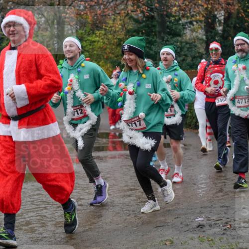 07.12.2025 - St. Pauli X-Mass-Run No. 15 Michael Burmester http://msf.ph/oto/9414051 07.12.2025 11:46:36 Laufen 12, 717, 3460, 4714 meine-sportfotos.de