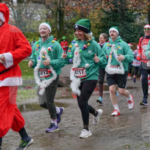 07.12.2025 - St. Pauli X-Mass-Run No. 15 Michael Burmester http://msf.ph/oto/9414061 07.12.2025 11:46:37 Laufen 4712, 5, 4717, 346, 4714 meine-sportfotos.de