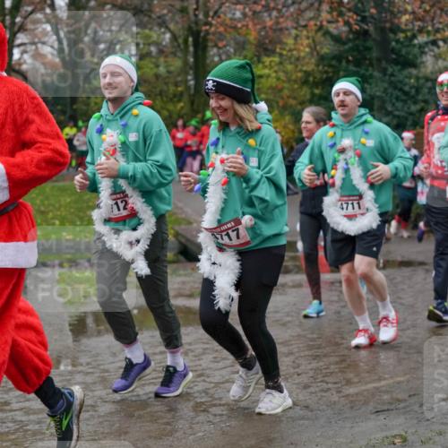 07.12.2025 - St. Pauli X-Mass-Run No. 15 Michael Burmester http://msf.ph/oto/9414064 07.12.2025 11:46:37 Laufen 12, 717, 4711, 346, 4714 meine-sportfotos.de