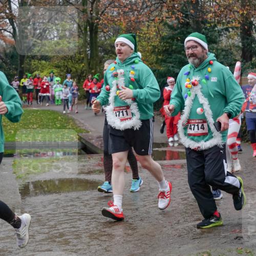 07.12.2025 - St. Pauli X-Mass-Run No. 15 Michael Burmester http://msf.ph/oto/9414067 07.12.2025 11:46:37 Laufen 4717, 4711, 15, 4714 meine-sportfotos.de