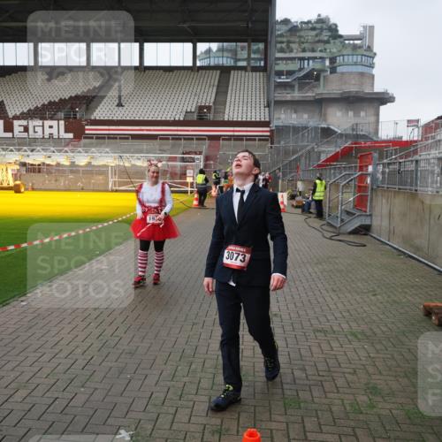 07.12.2025 - St. Pauli X-Mass-Run No. 15 Fabian Wolf http://msf.ph/oto/9414185 07.12.2025 11:21:45 Ziel 1549, 1902, 1907, 1939, 2033, 2197, 2473, 2474 meine-sportfotos.de