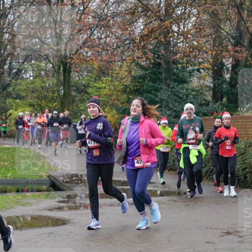 07.12.2025 - St. Pauli X-Mass-Run No. 15 Michael Burmester http://msf.ph/oto/9414204 07.12.2025 10:04:37 Laufen 42, 387, 369 meine-sportfotos.de